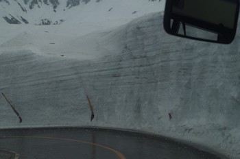 立山雪の大谷