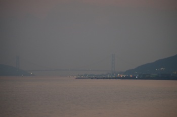 神戸港沖から明石海峡大橋