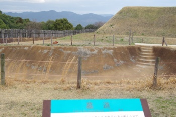 吉野ヶ里遺跡 北墳丘墓 墓道