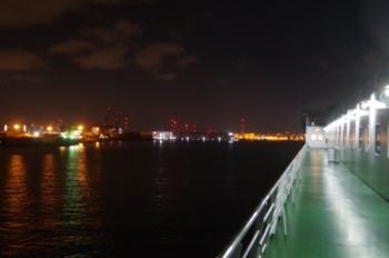 門司−大阪航路大阪湾から南港方向
