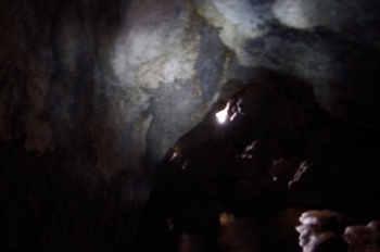 徳之島 犬の門蓋 海岸の洞窟内部