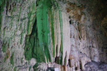 沖永良部島 昇竜洞 ロケット岩