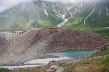 立山室堂平 リンドウ池
