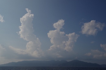 甑島と雲