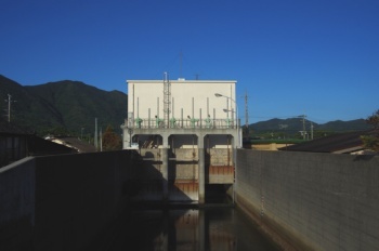 上甑島 里 水門