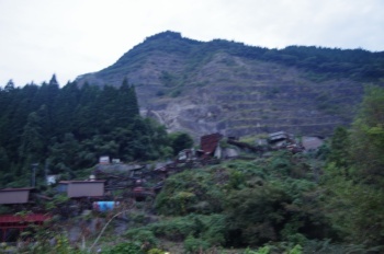 鉱山跡