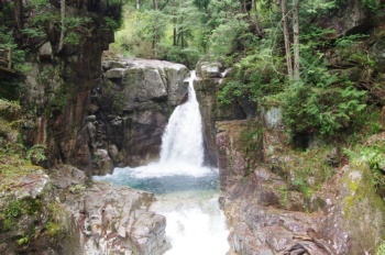 中津川市竜神の滝