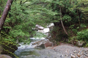 中津川市夕森公園竜神ノ滝上流