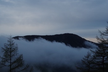 高峰高原林道 黒斑山