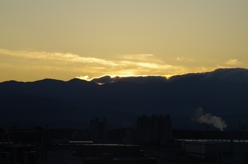 秋田港から日の出