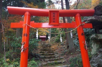 美濃市大矢田神社 山門前 稲荷神社