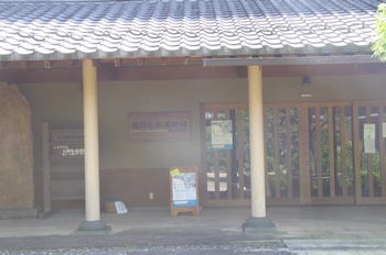 醒井宿木彫美術館
