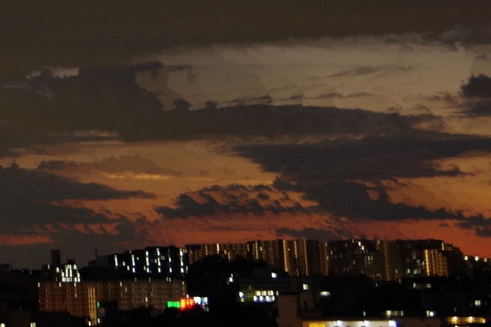 夜光雲(ロケット雲)